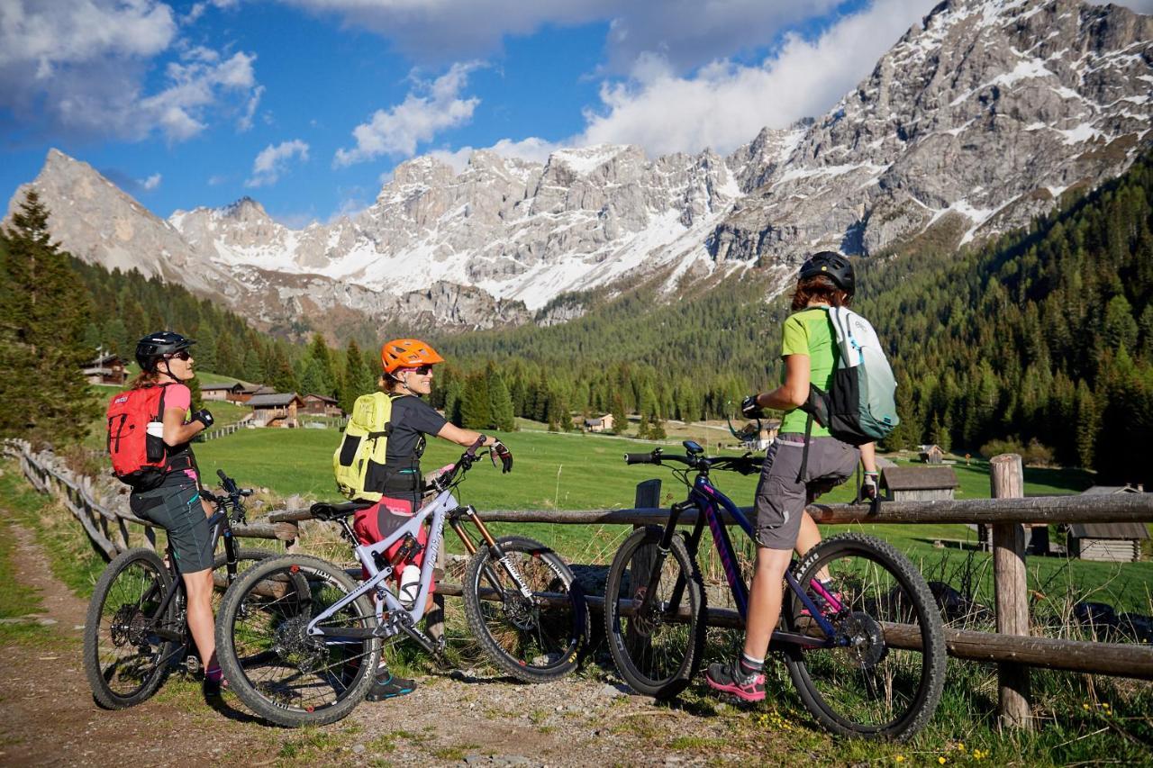 Hotel Sas Morin Pozza di Fassa